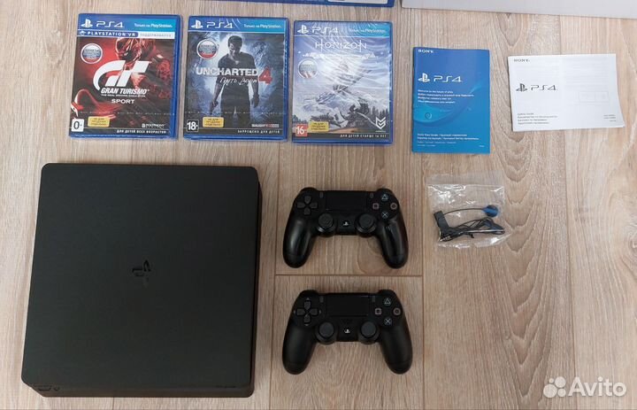 Sony PS4 slim