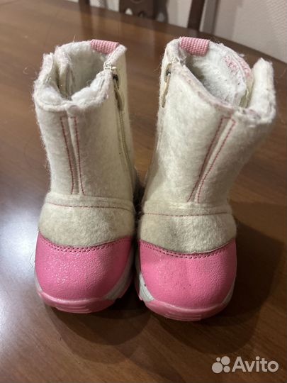 Продам ботинки