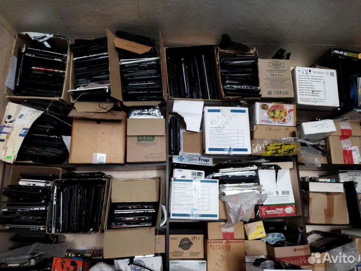 Разные корпуса для ноутбуков и нетбуков