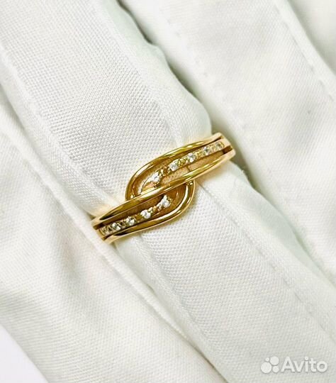 Золотое кольцо с Фианитами 17,5р (27620)