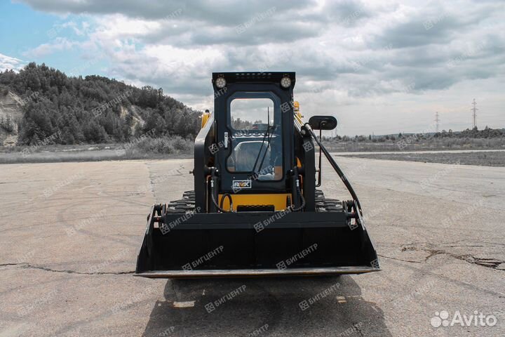 Мини-погрузчик Runmax ST412, 2023