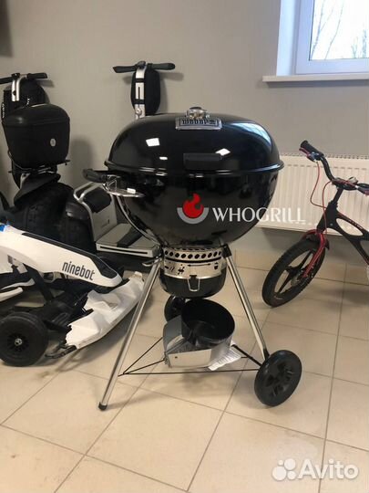 Угольный гриль Weber Master-Touch GBS Premium