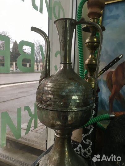 Старинные кувшины и котлы из бронзы и меди