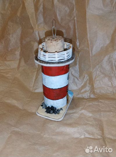 Домик и маяк из дерева, дрифтвуд (новые)