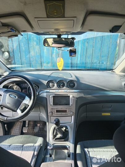 Ford Galaxy 2.0 МТ, 2008, 330 000 км