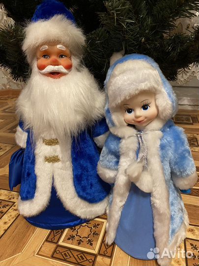 Дед мороз и снегурочка под ёлку