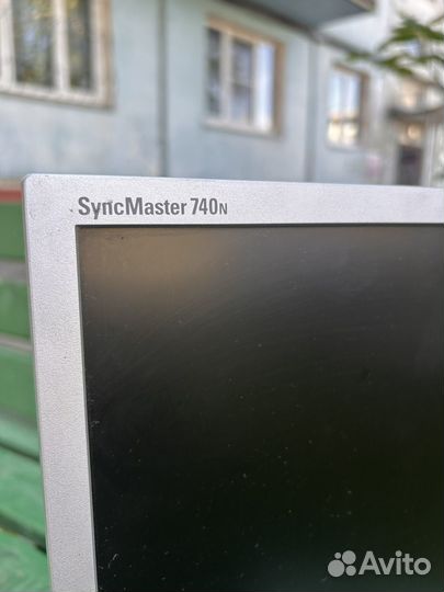 Монитор Samsung syncmaster 740N