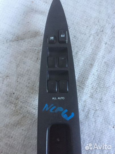 Блок стеклоподъемников Тойота Ист