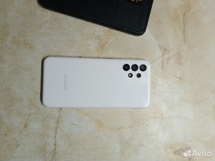 Samsung Galaxy A13, 4/64 ГБ