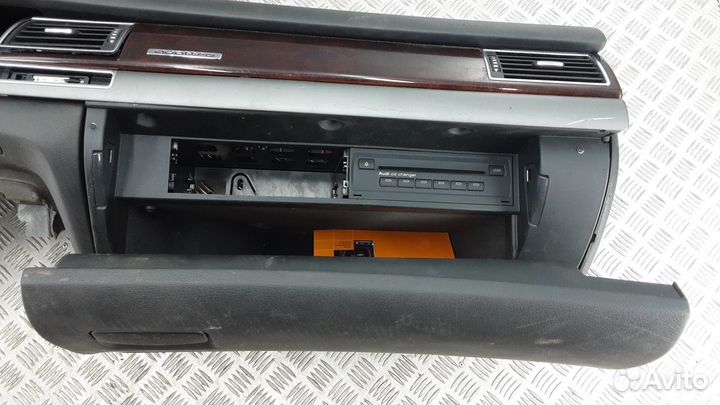 Панель передняя салона (торпедо) Audi A8 D3/4E