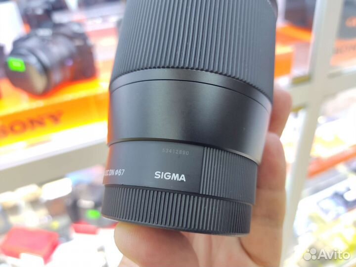 Sigma 16mm f/1.4 DC DN Sony E витрина S№53412890