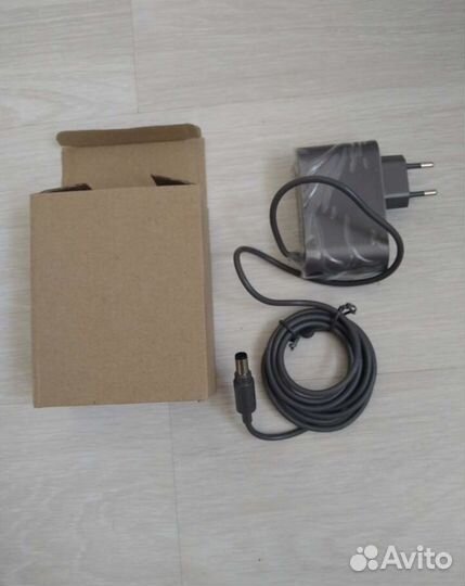 Зарядное устройство новое для dyson