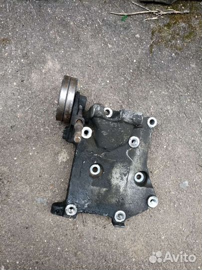 Кронштейн генератора ниссан альмера н16