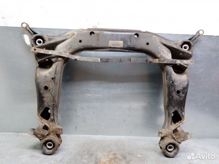 Балка передняя подрамник Audi A4 B7 2005-2007
