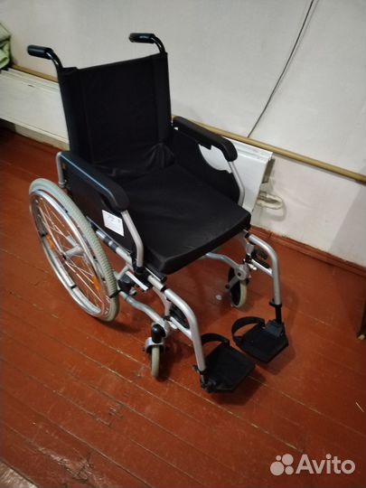 Инвалидная коляска новая
