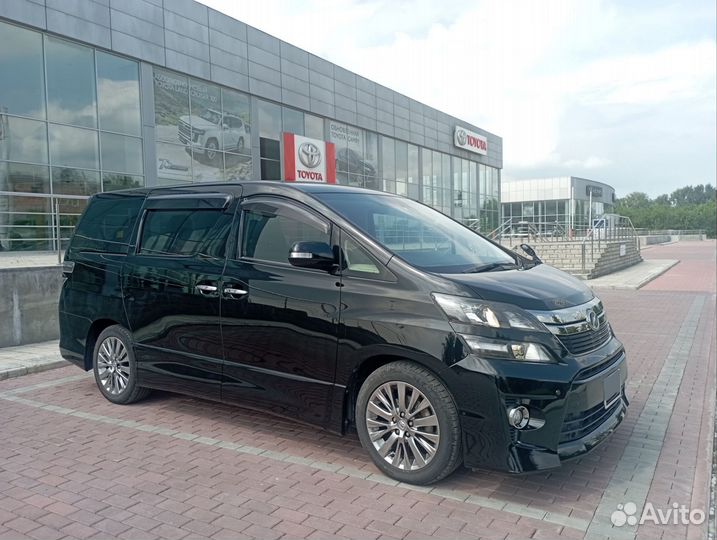 Toyota Vellfire, 2014