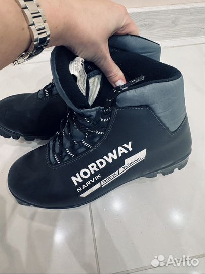 Лыжные ботинки 39-40