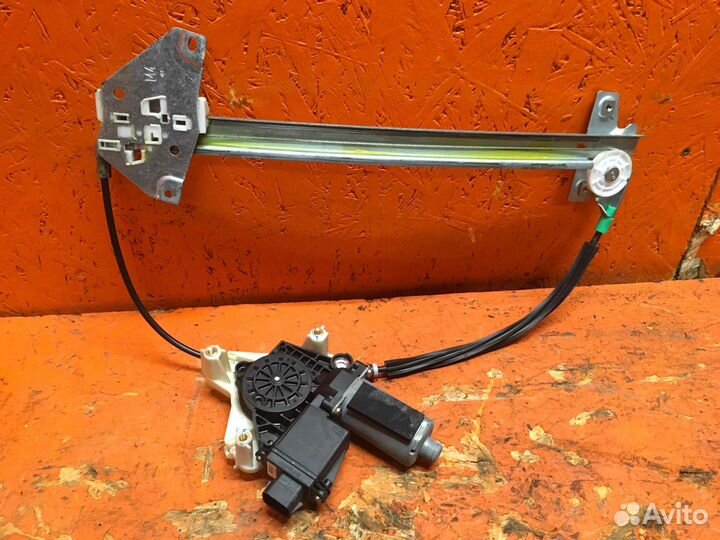 Стеклоподъемник электрический задний правый Mitsubishi Carisma