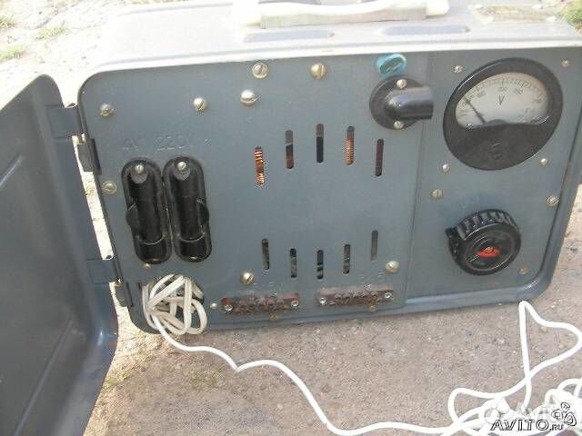 Блок питания для к/проекторов кн-20 и Украина-7