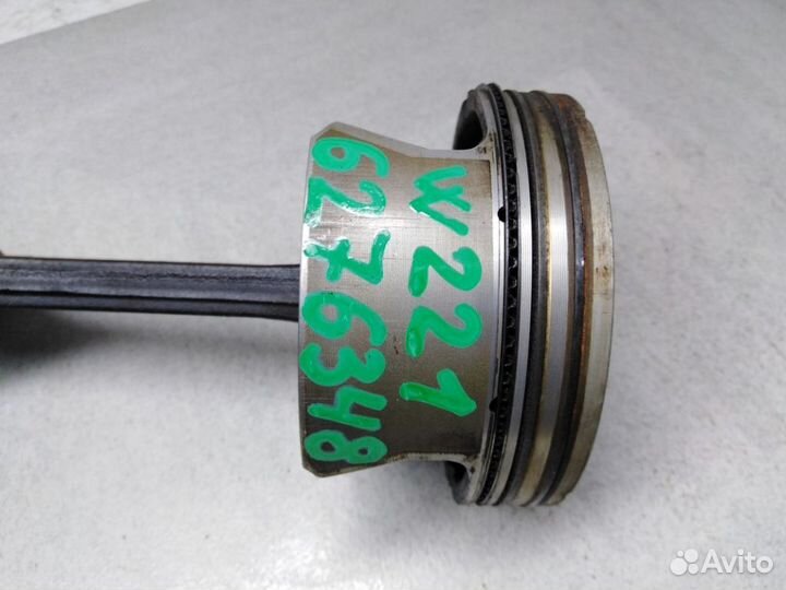 Поршень с шатуном Мерседес