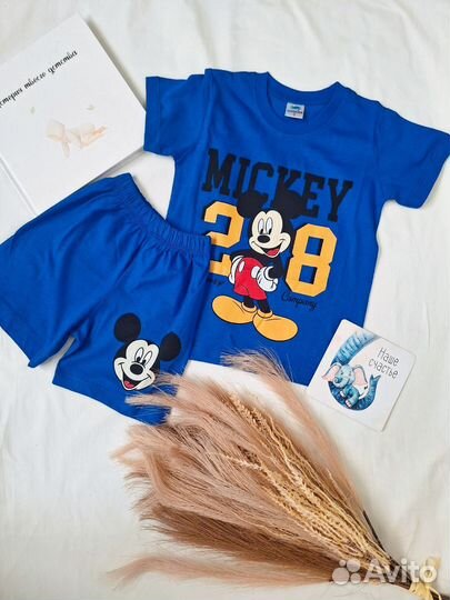 Костюм для мальчика новый от 3 до7 лет