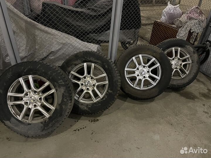 Шины диски и колеса на 18 toyota land cruiser 200