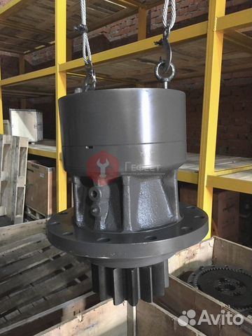 Редуктор поворота JCB JS200SC