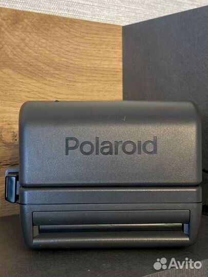 Плёночный фотоаппарат Polaroid