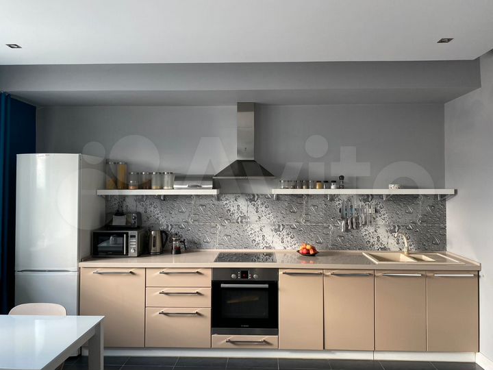 3-к. квартира, 95,6 м², 12/14 эт.