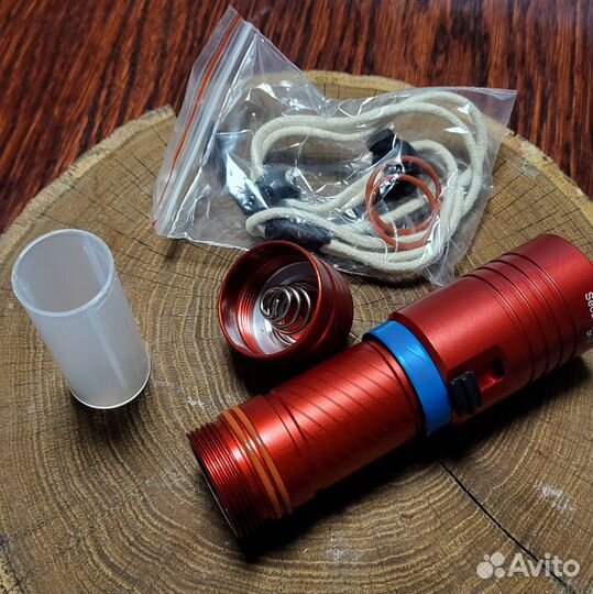 Фонарь подводный