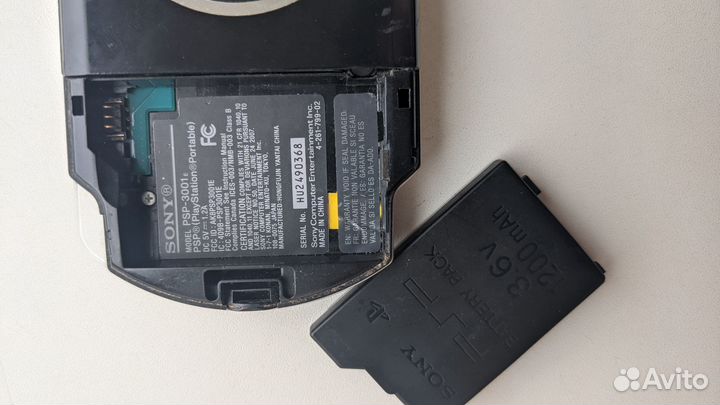 Sony PSP 3008 прошитая c играми