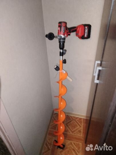 Комплект для рыбалки шуруповерт 2 АКБ новый