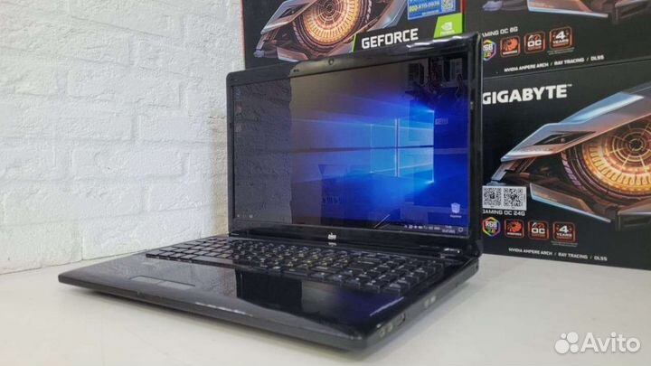 Игровой ноутбук DNS