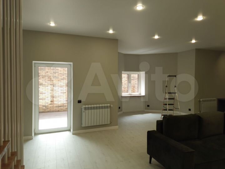 4-к. квартира, 141,7 м², 1/6 эт.