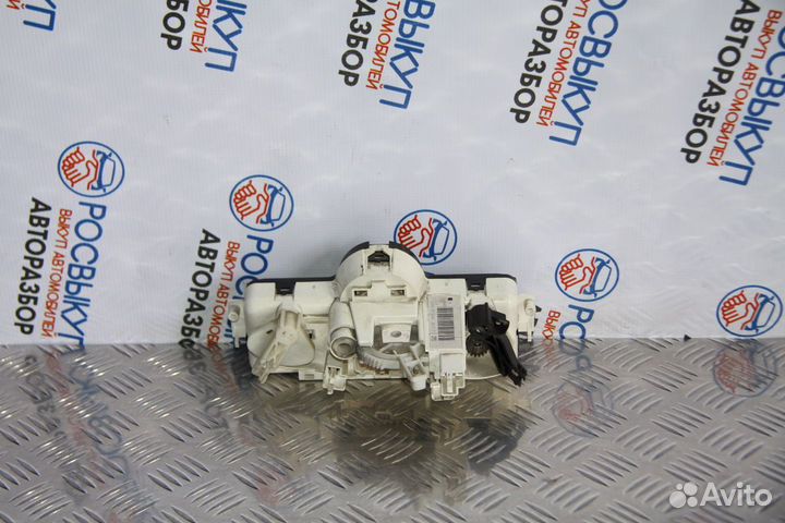 Блок управления отопителем Renault Megane II (2002