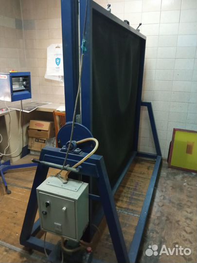 Копировальная вакуумная рама и лампа для засветки