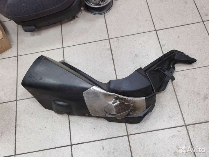 Пластик боковой нижний Polaris 800 PRO RMK 155