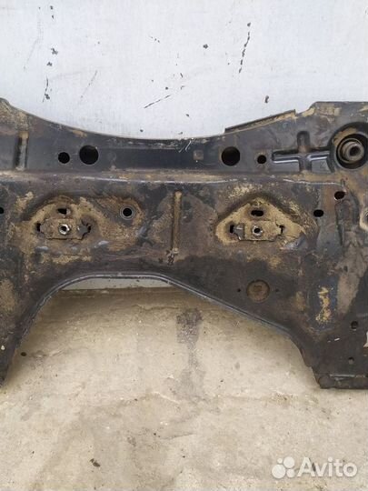 Nissan note e11 подрамник