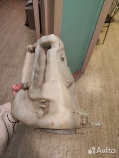 MB W202 Бачок омывателя лобового стекла