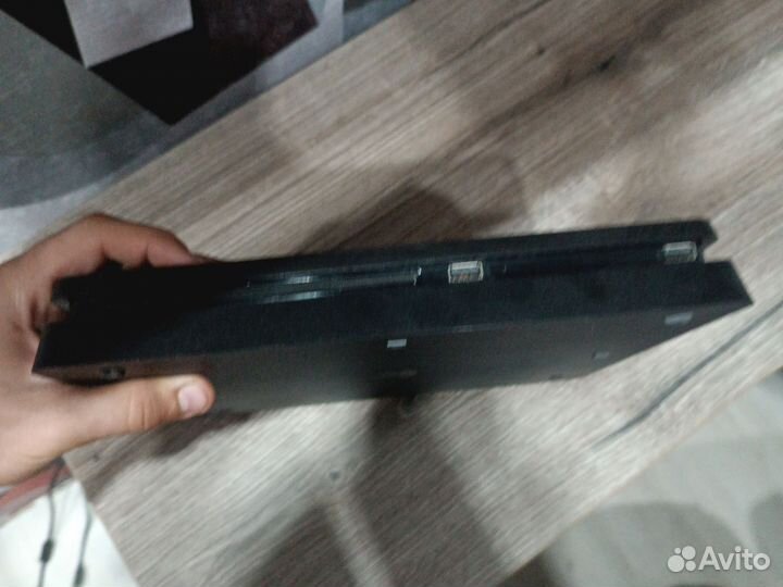 Sony PS4 slim 1tb