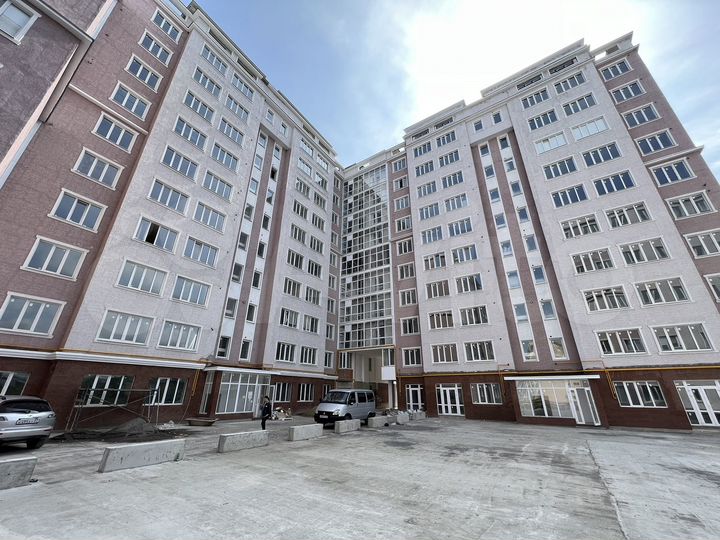 3-к. квартира, 95 м², 7/10 эт.