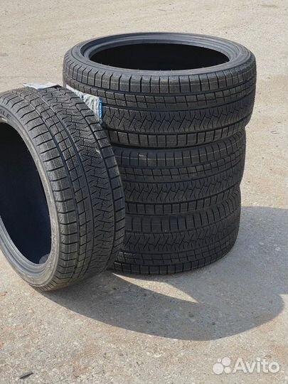 Triangle PL02 245/45 R19 102V