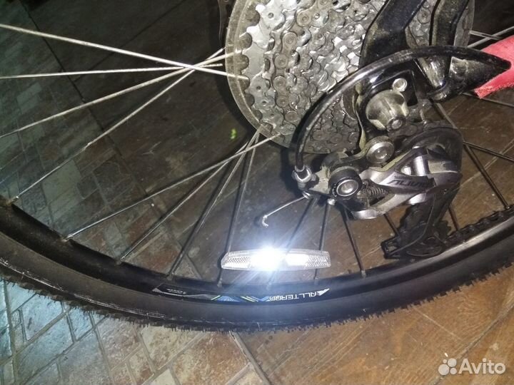 Велосипед GT avalanche sport 27.5