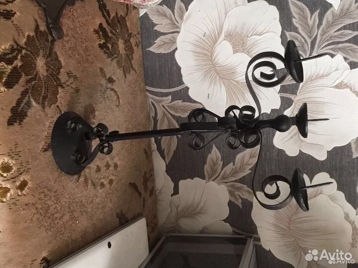 Старинный подсвечник