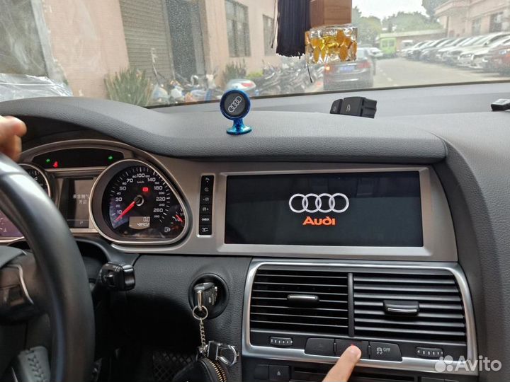 Магнитола для Audi Q7 2g