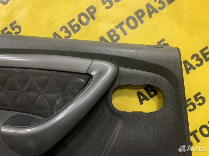 Обшивка двери задняя левая Renault Duster