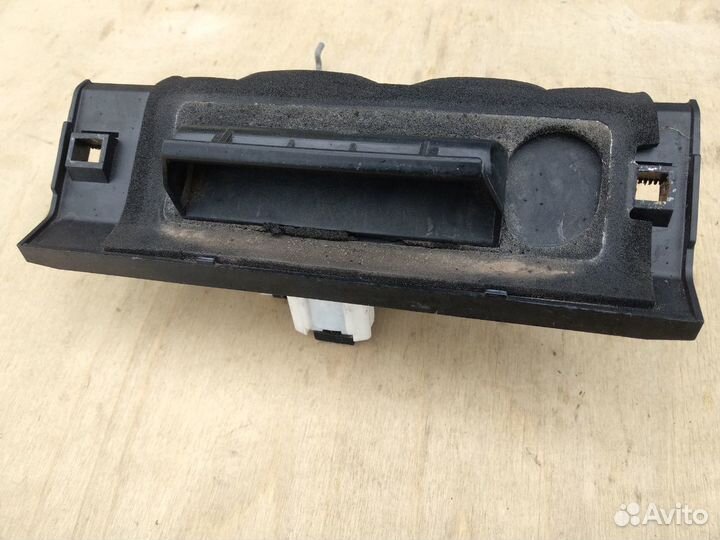 Ручка багажника Пежо 206