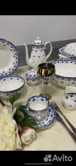 Столовый сервиз и чайный новый