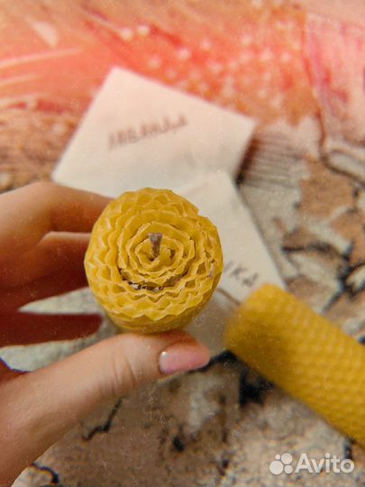 Свечи из вощины с лавандой и ромашкой