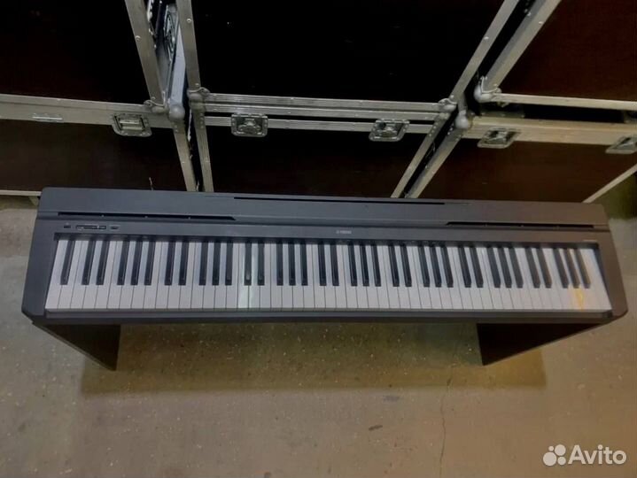 Цифровое пианино Yamaha P-35 в аренду